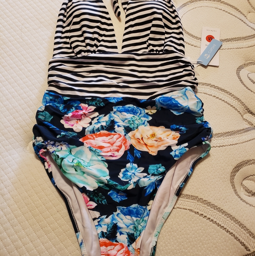 Cupshe swimsuit